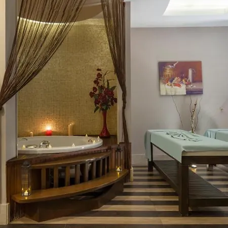 Ramada By Wyndham Lara Hotel 5*